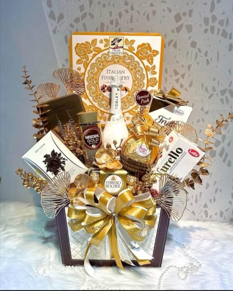 The Executive Welcome Chest